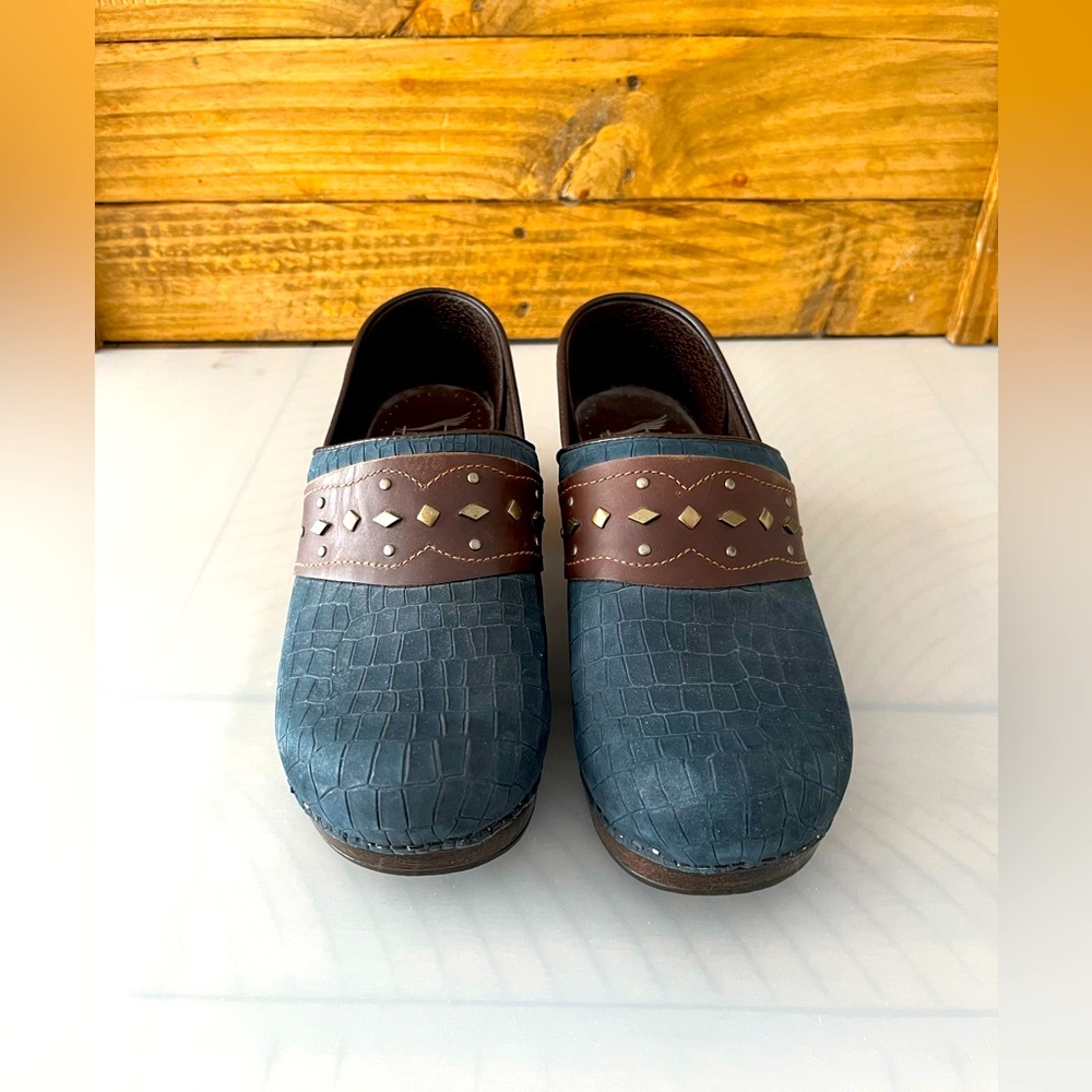 Women’s Blue And Brown Dansko Clogs. Size 39